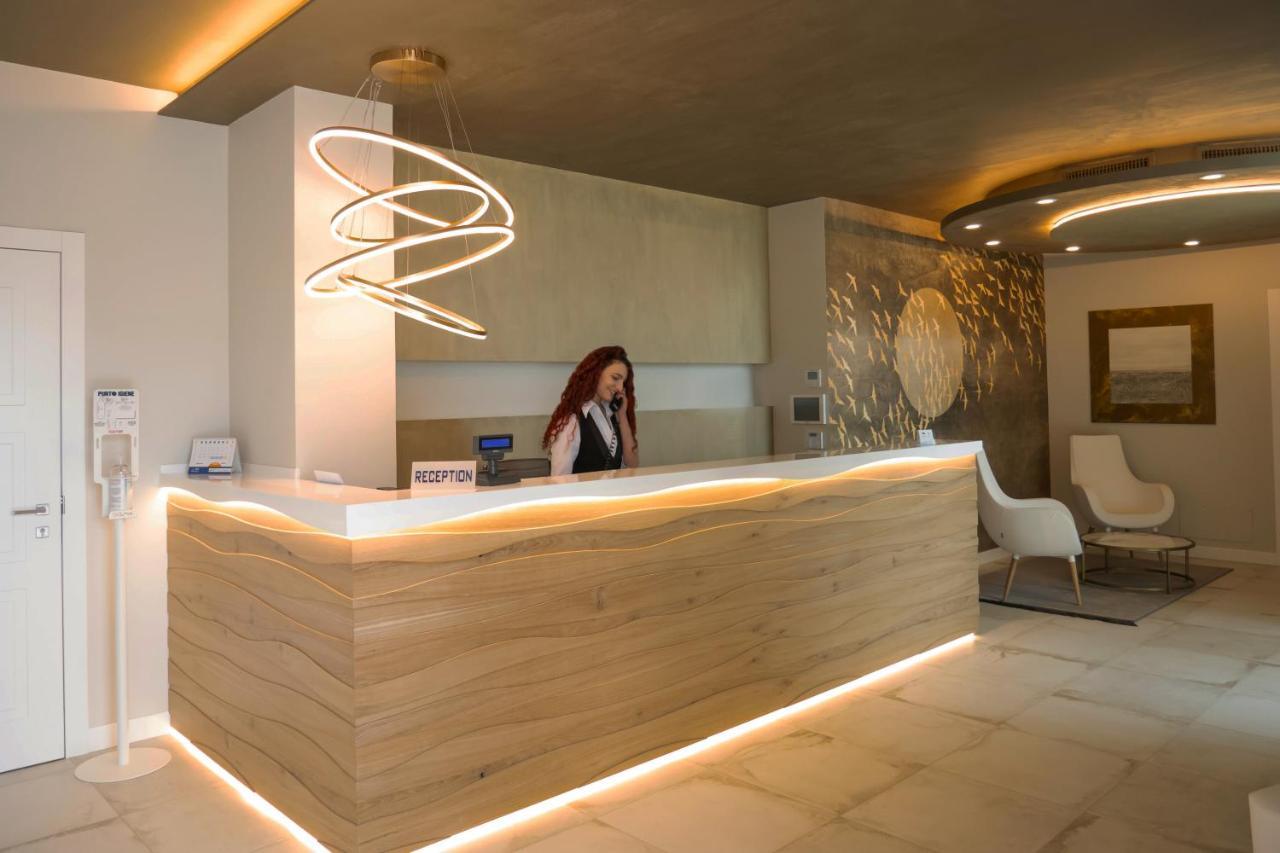 La Perla Otel Camerano Dış mekan fotoğraf